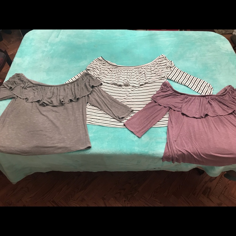 American Eagle off the shoulder shirts XL